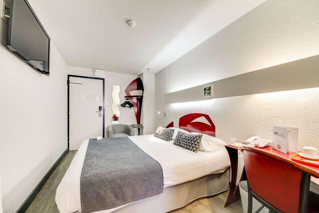 Brit Hotel Porte D'Espagne Perpignan Zimmer foto